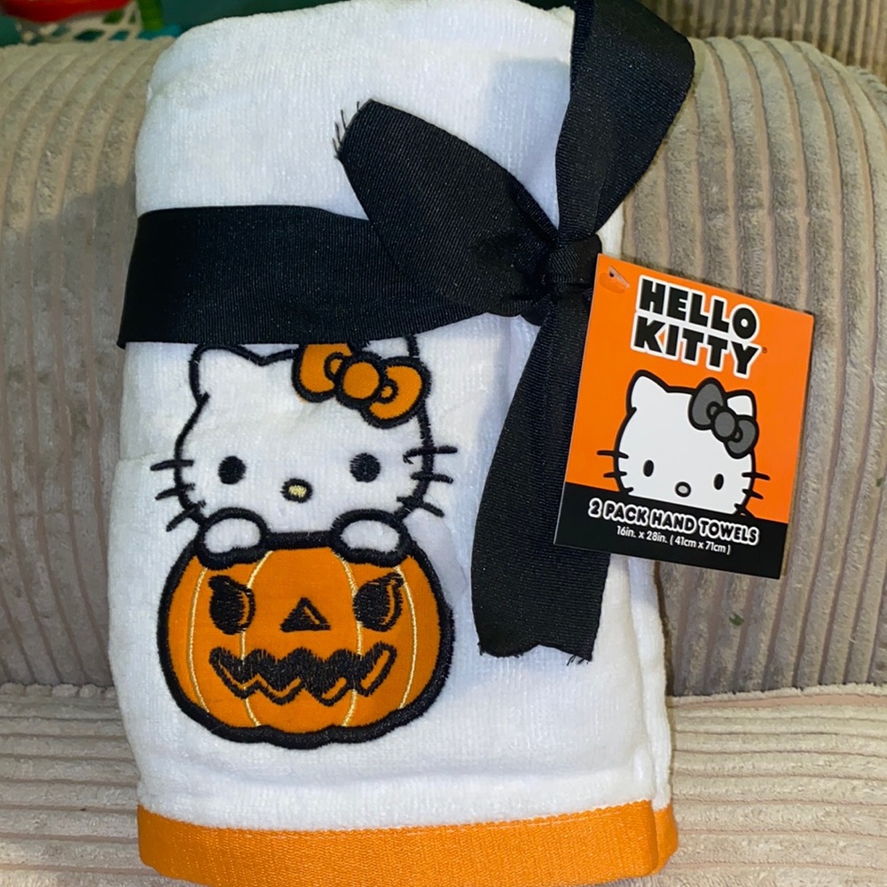 Viral Halloween hello kitty hand towels 🎃